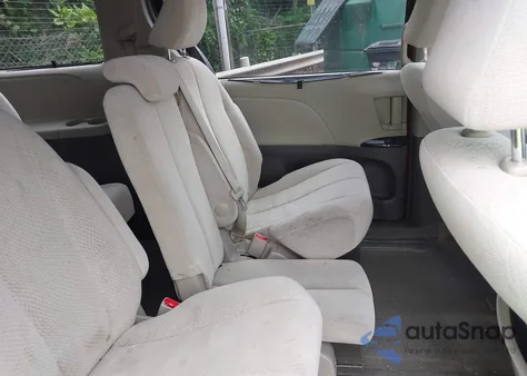 2012 Toyota Sienna Le 8 Passenger из США, поврежденный, VIN 5TDKA3DC5CS012254